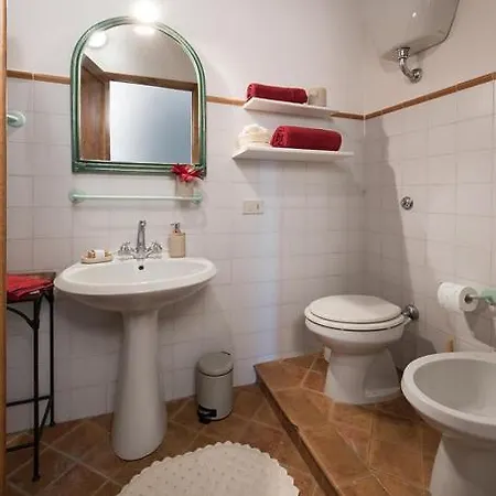 Sweet Home, La Casa Del Piccolo Borgo